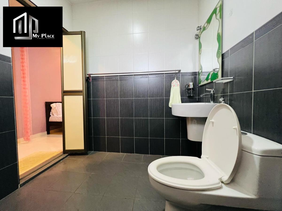 2 Storey 5Br 16Pax Semabok Taman Cheng Ho, 3 By Myplace Malacca Eksteriør bilde