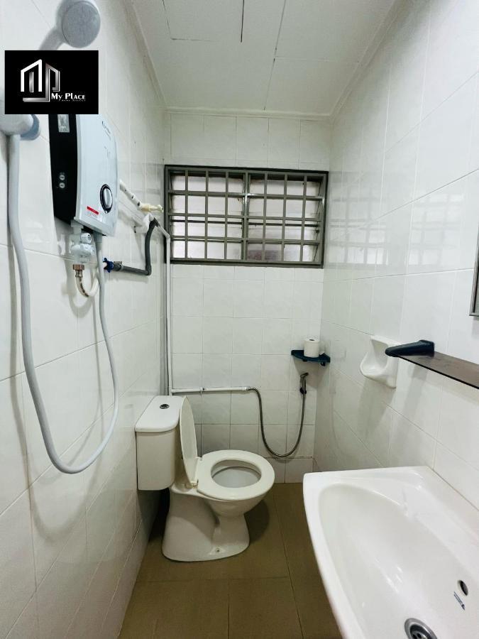 2 Storey 5Br 16Pax Semabok Taman Cheng Ho, 3 By Myplace Malacca Eksteriør bilde